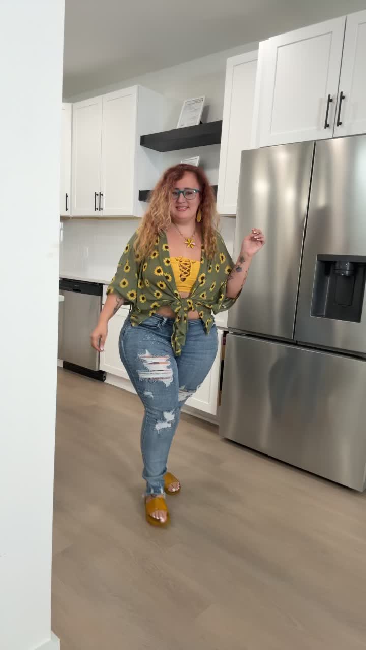 @curvywithcake🍍🌈