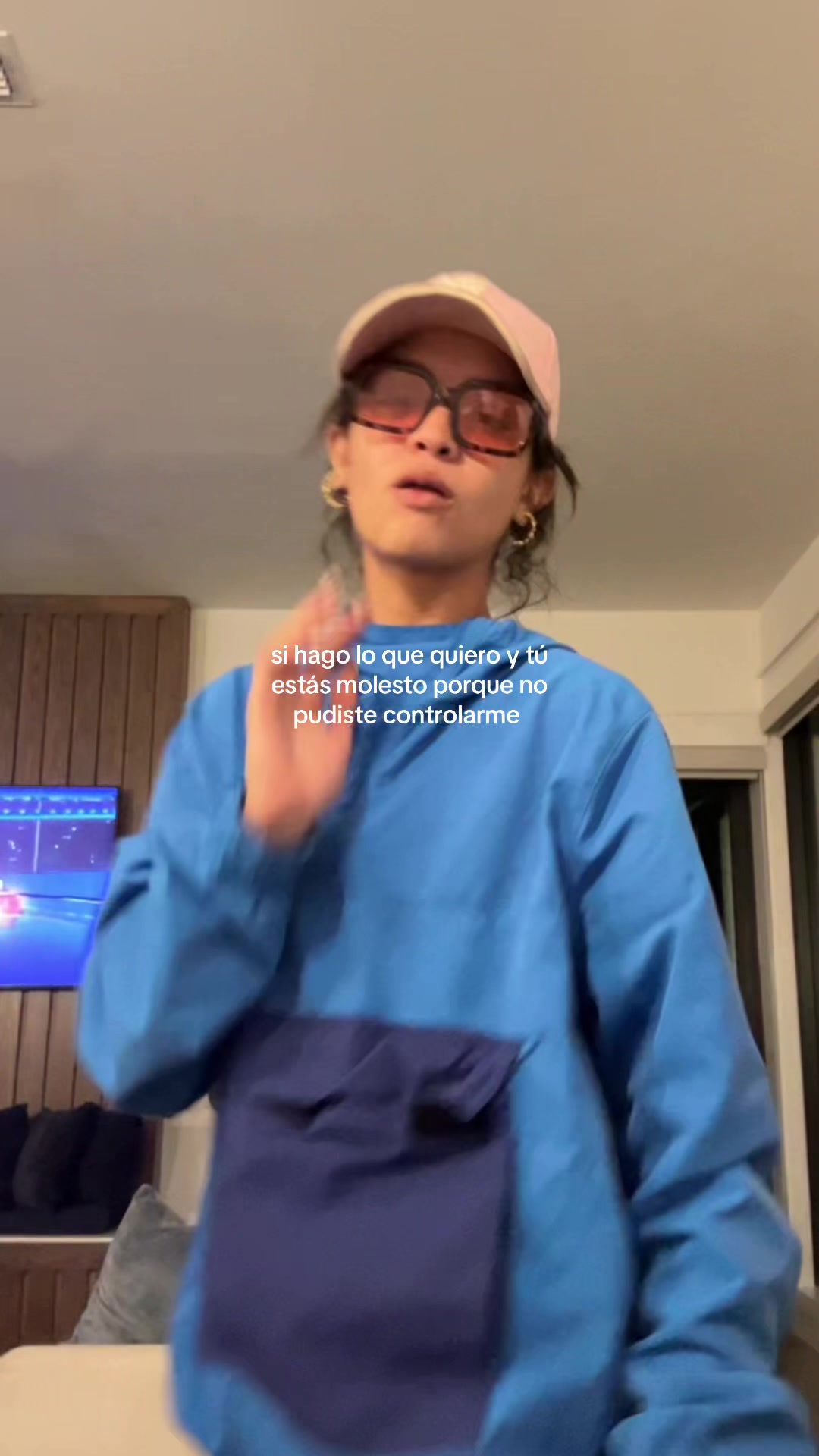 @Ccurlly