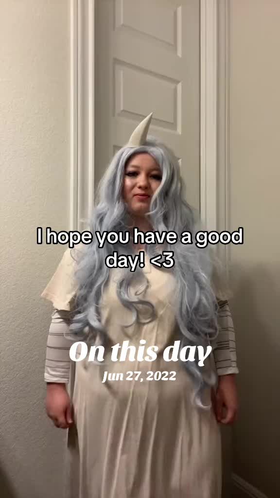 @Little_Red_Cosplay