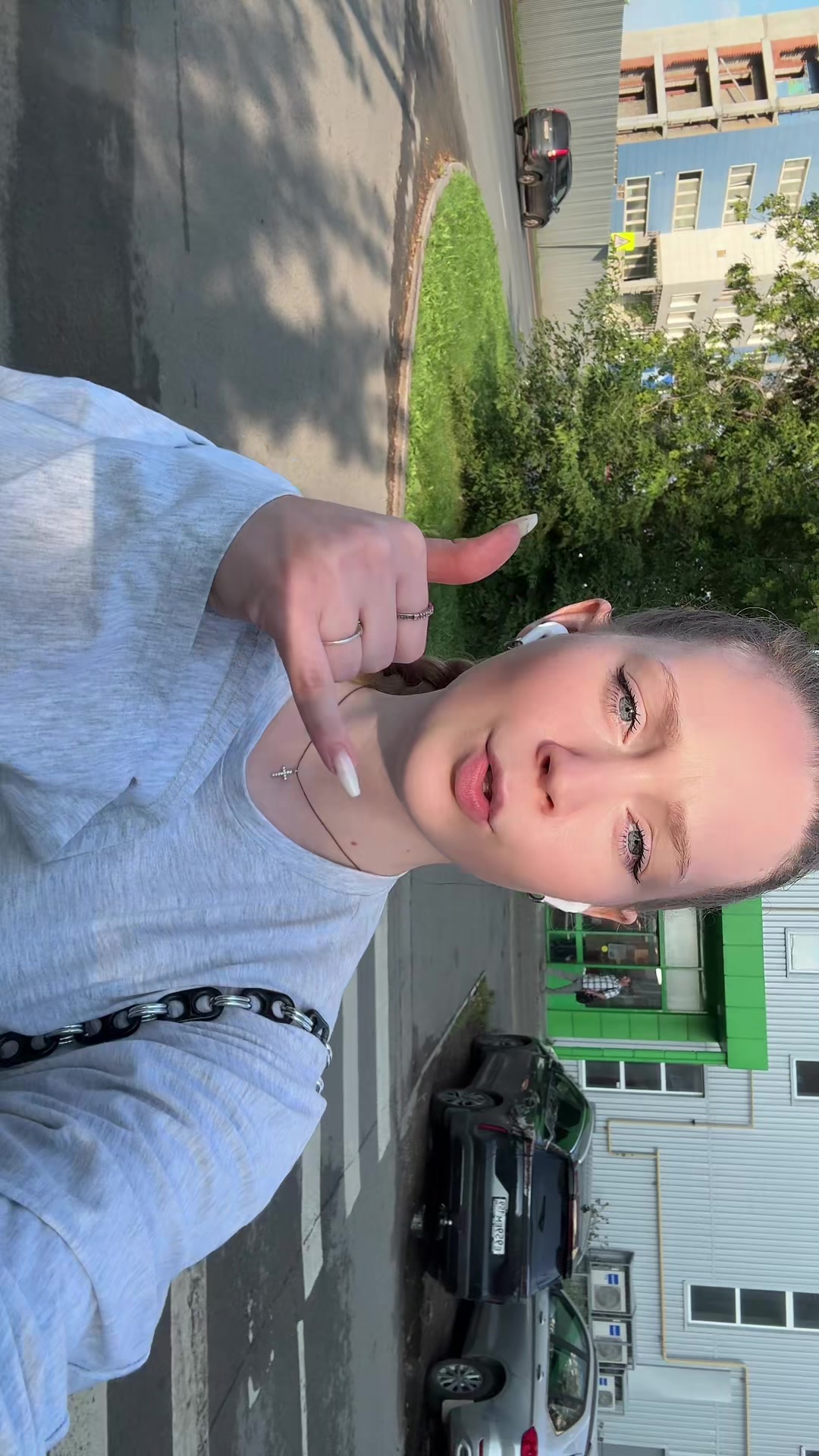 @Lina
