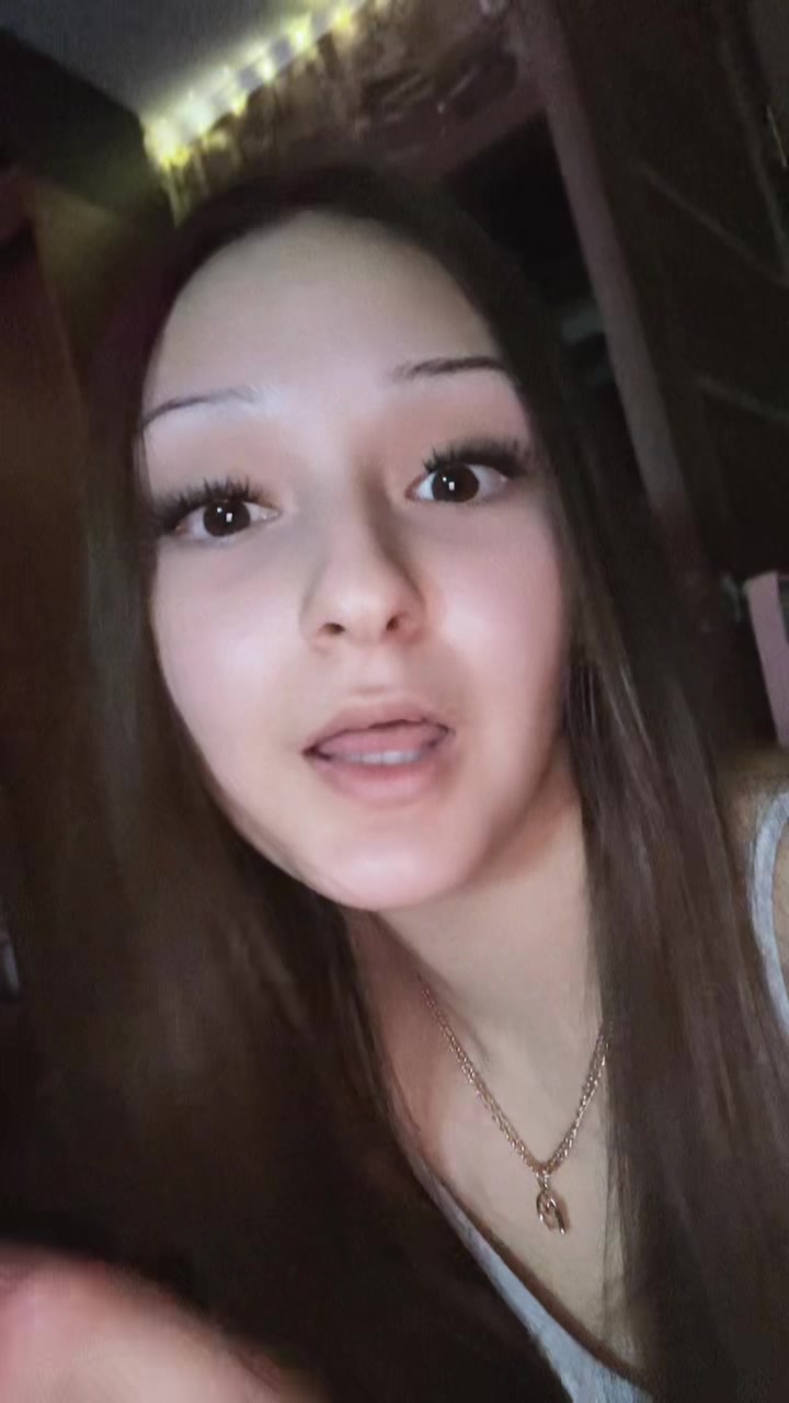 @_Dinusia_