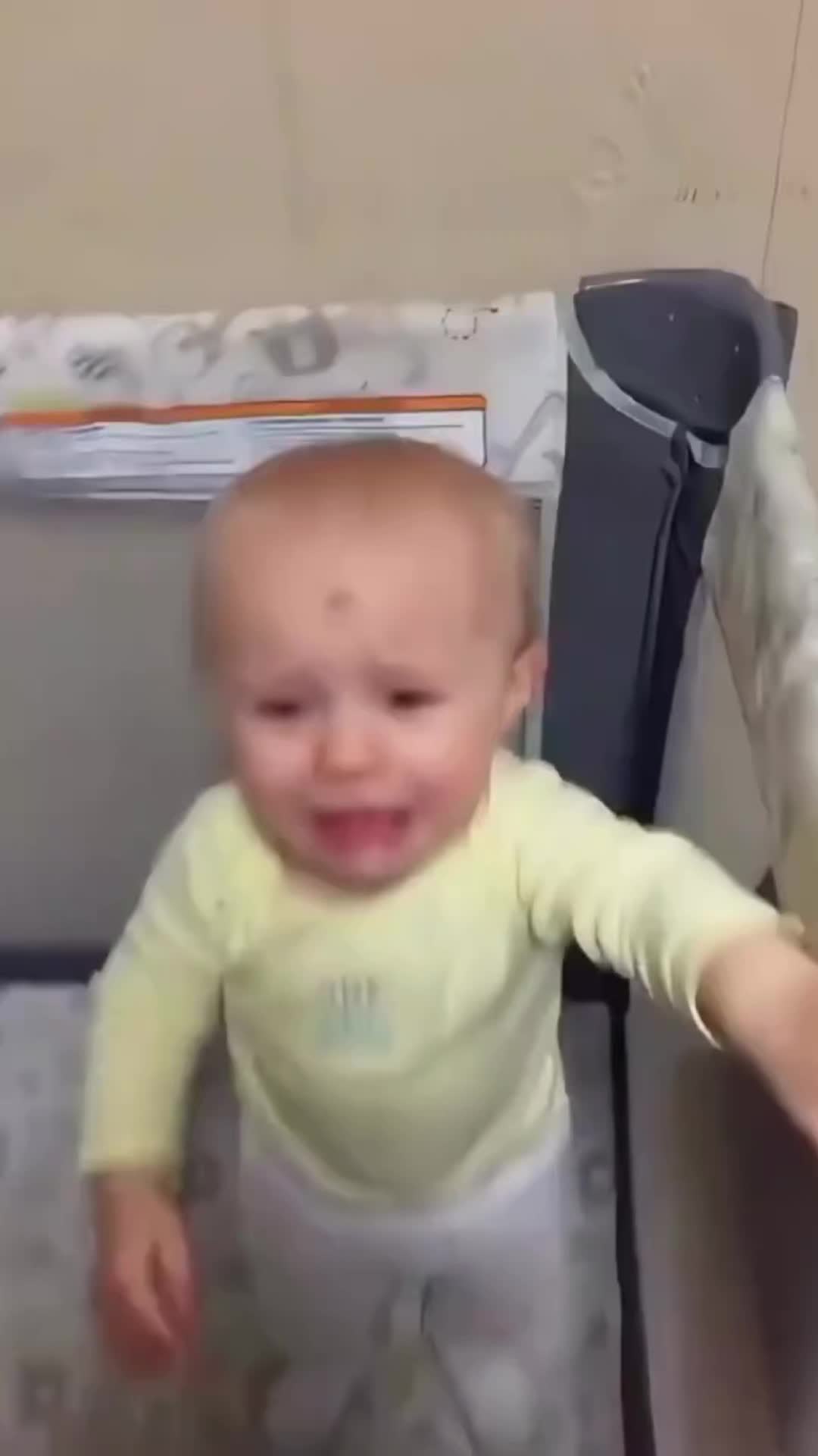 @Funny babies😂😂