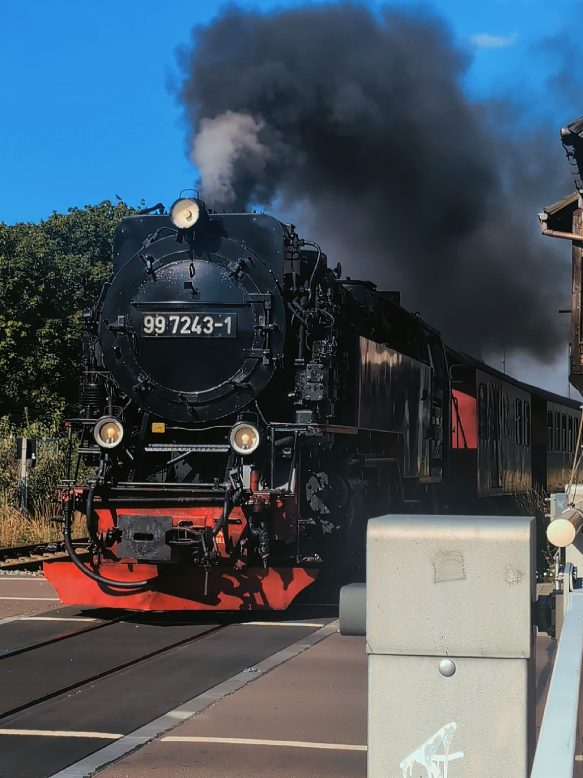 @iantrainspotter🚩