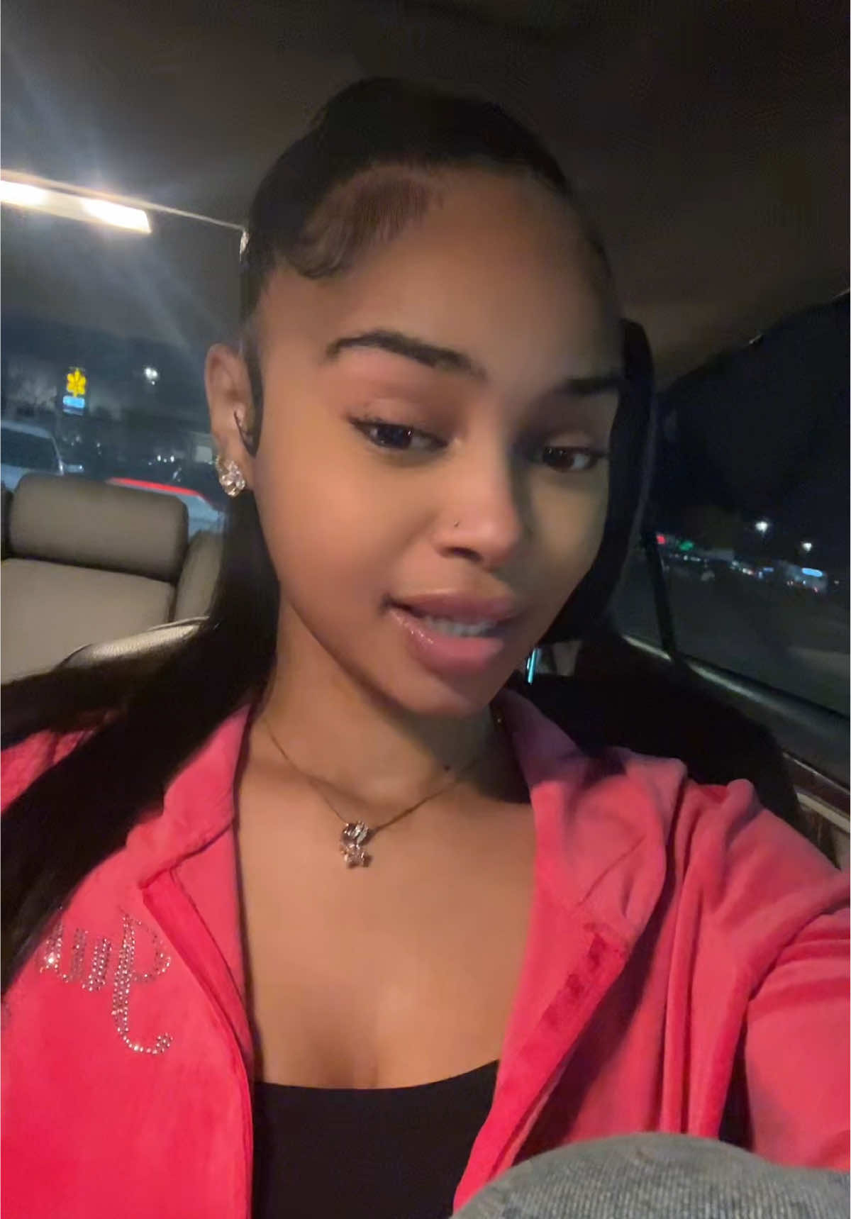 @Niki🧞♀️
