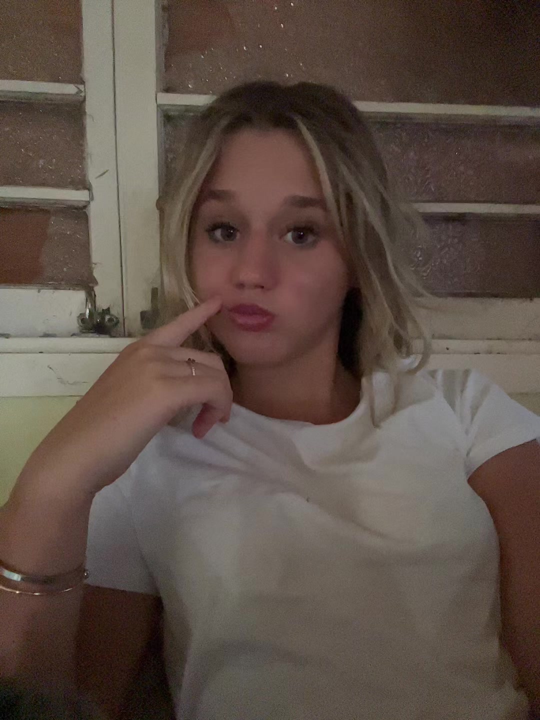 @isabellehetherington