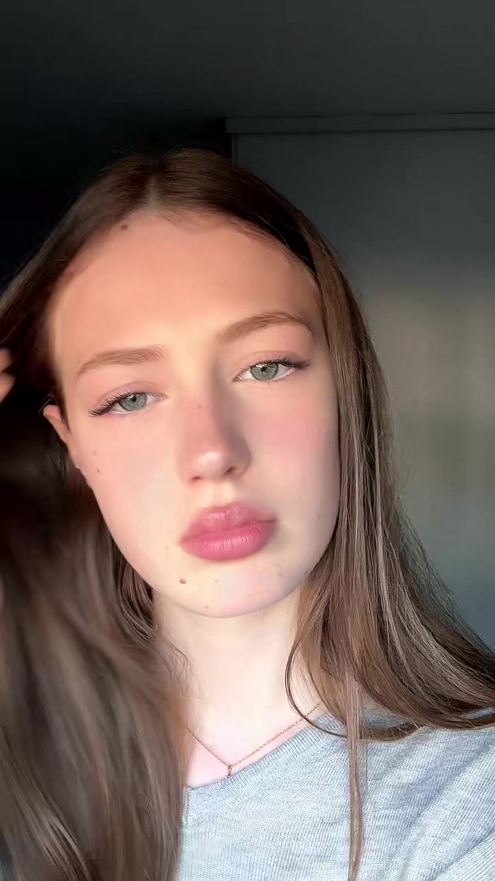 @𝐸𝓂𝒾 ˖᯽ ݁˖