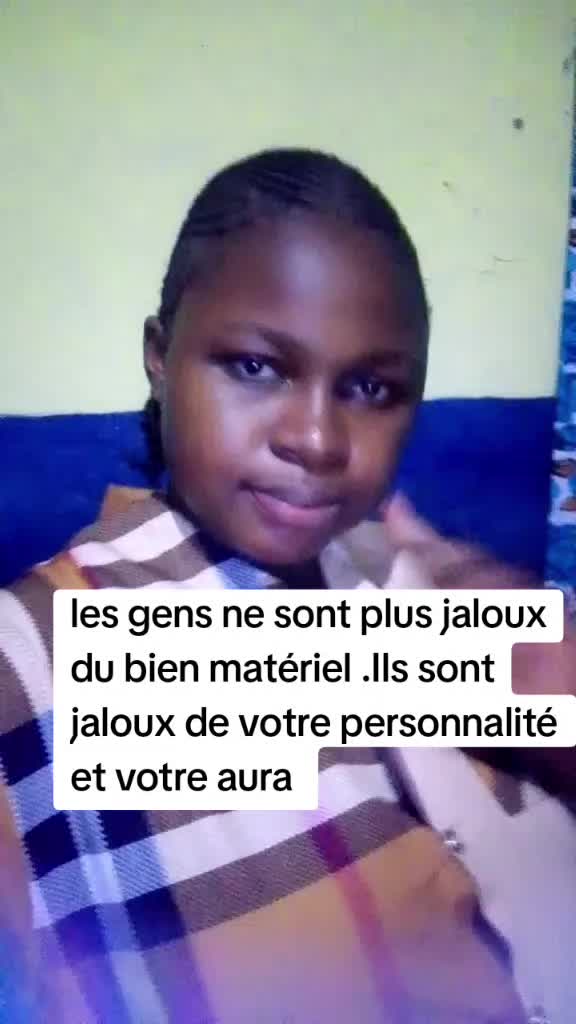 @Francinelokiyo577c@cm