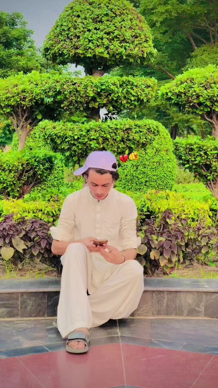 @◔‿◔w ♡A ❥˙