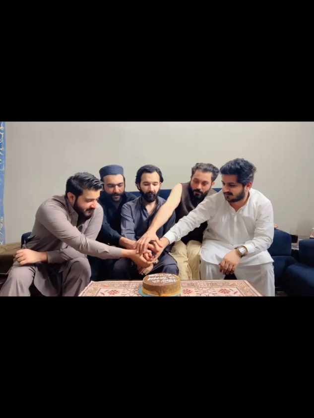 @Mr ZAibi Satti