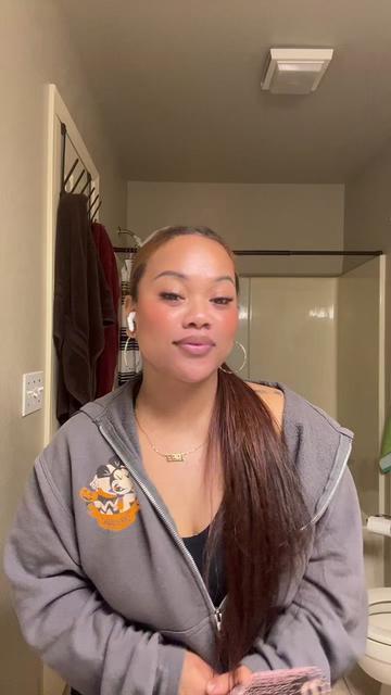 @Kioriana Livai