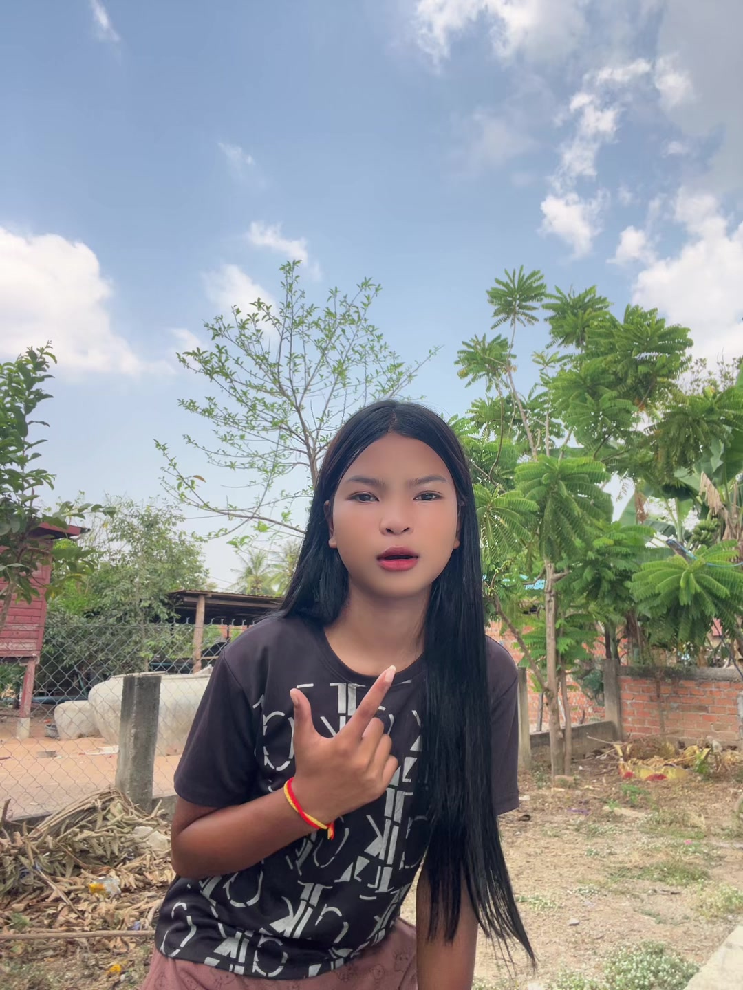 @CHE TRẢ