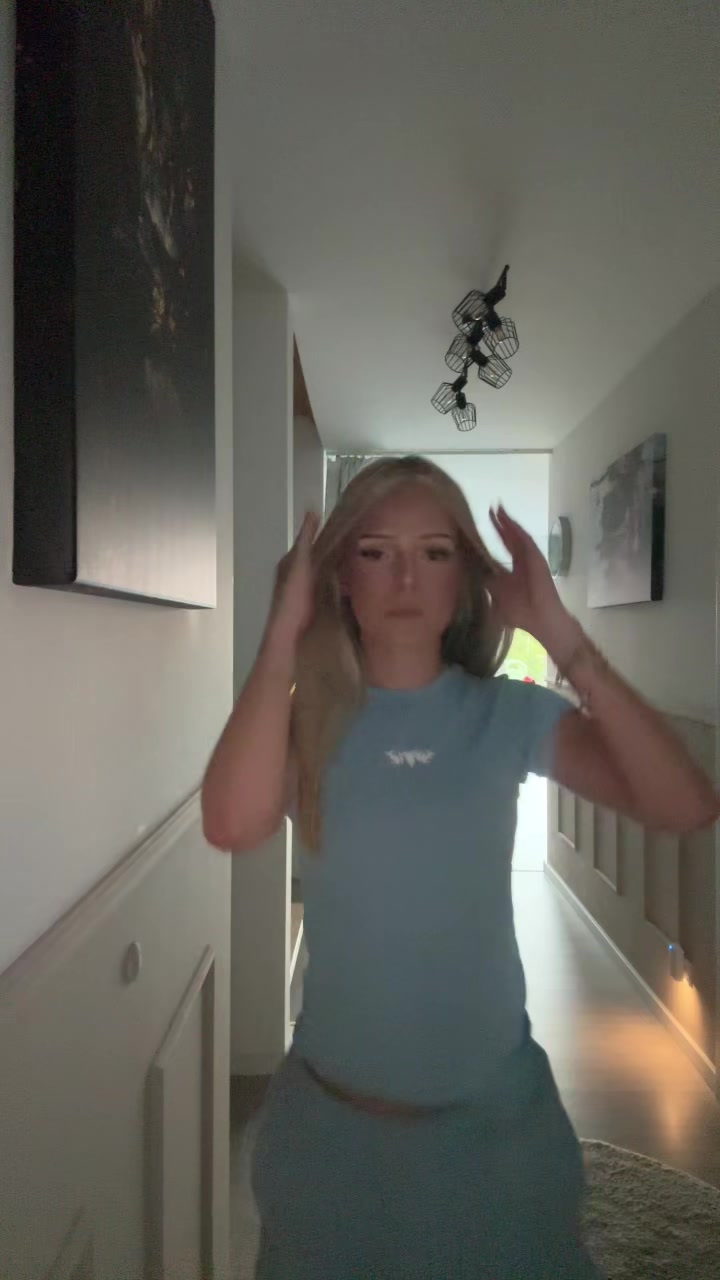 @𝐙𝐨𝐞𝐲
