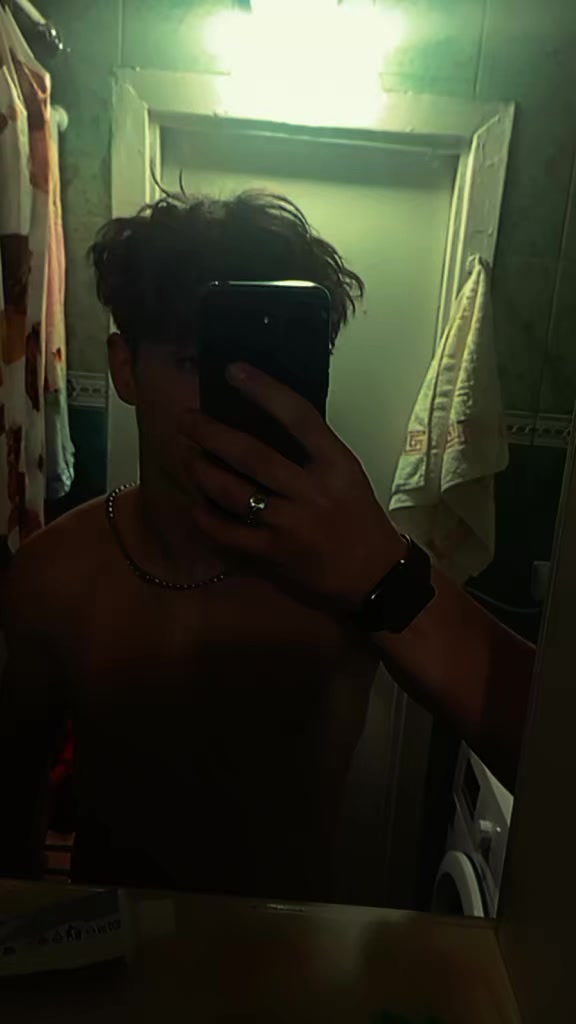 @32    ꜱᴀɴɪᴏᴋ ✵