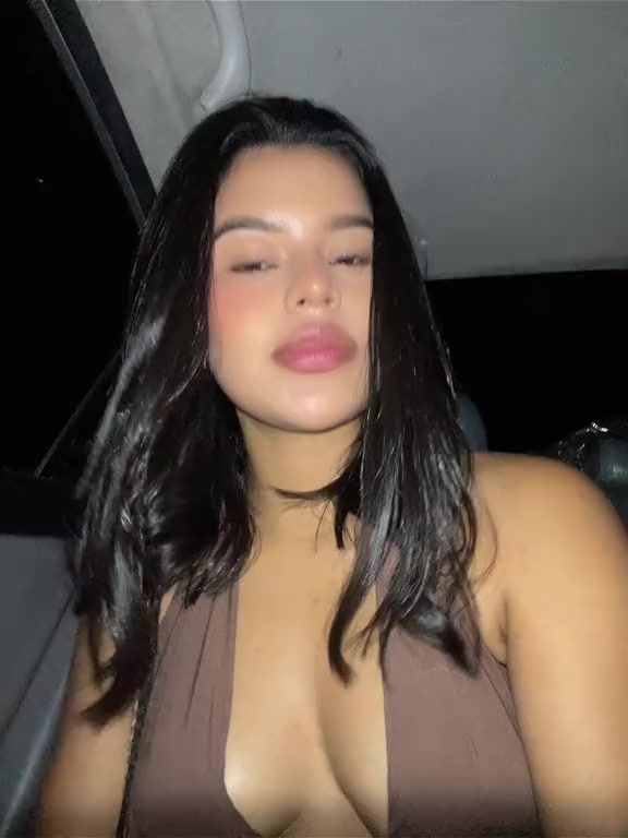 @Viviana Isabel