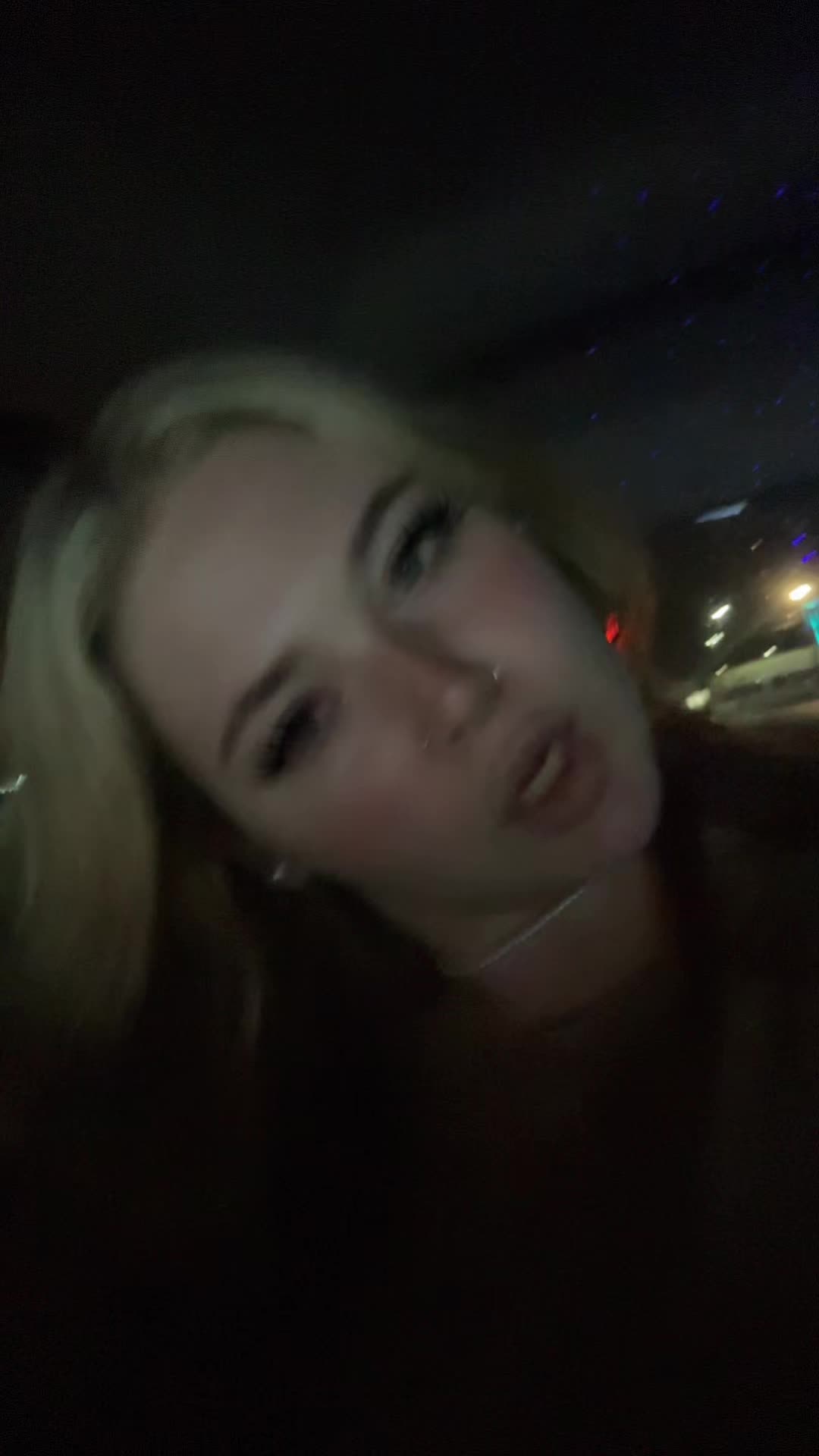 @Zo&euml;