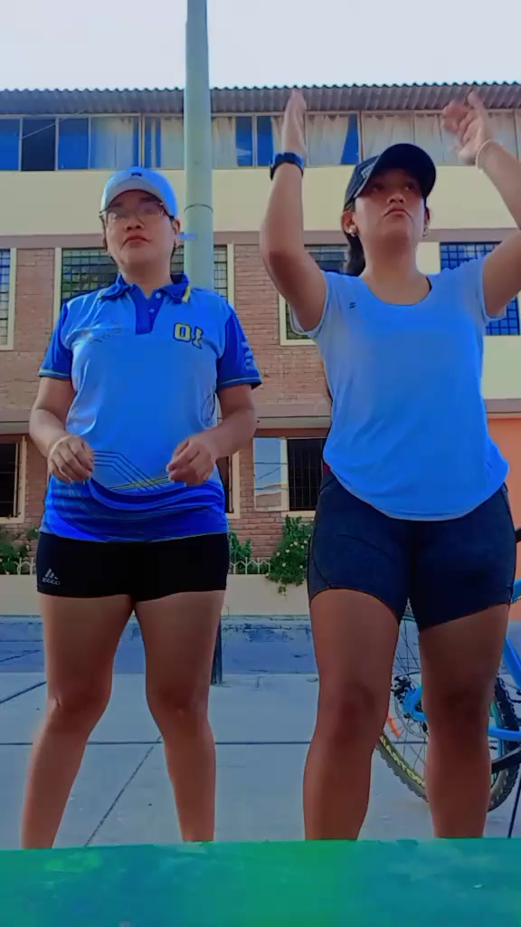 @Isa ✨