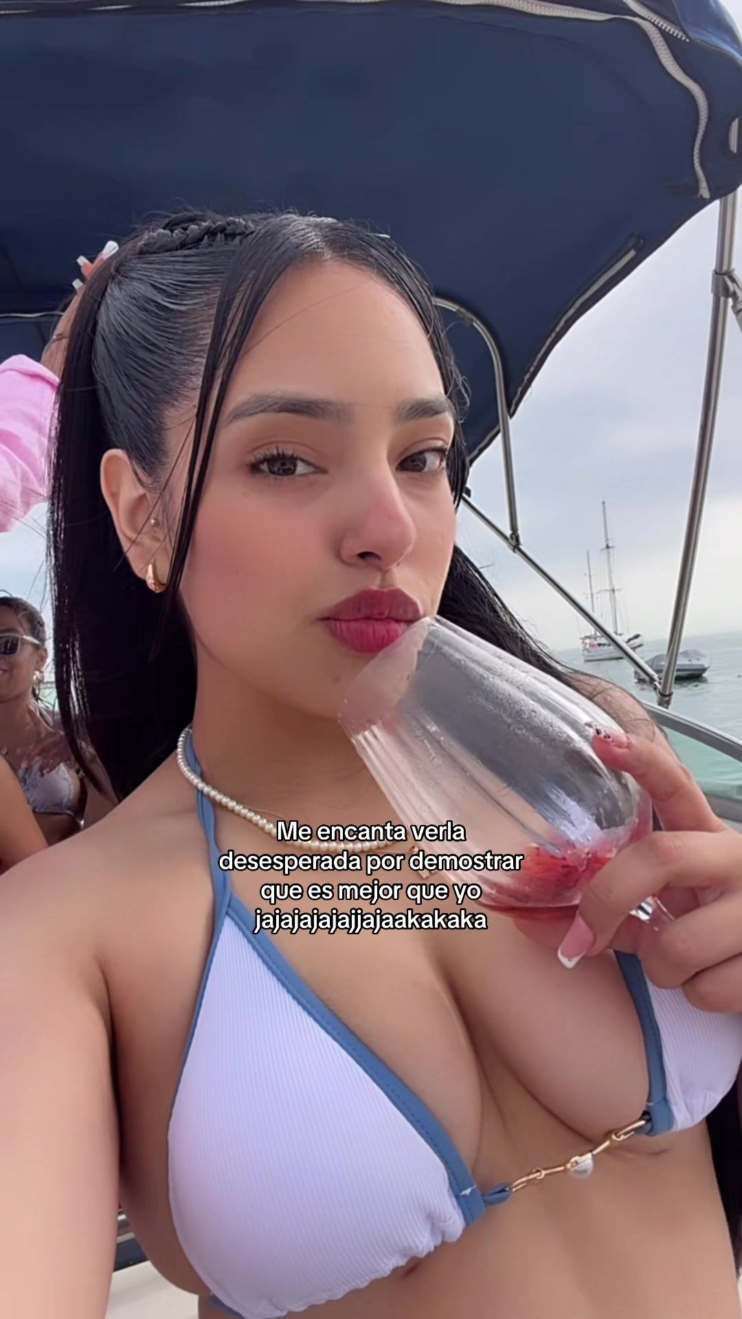 @Nay Santos