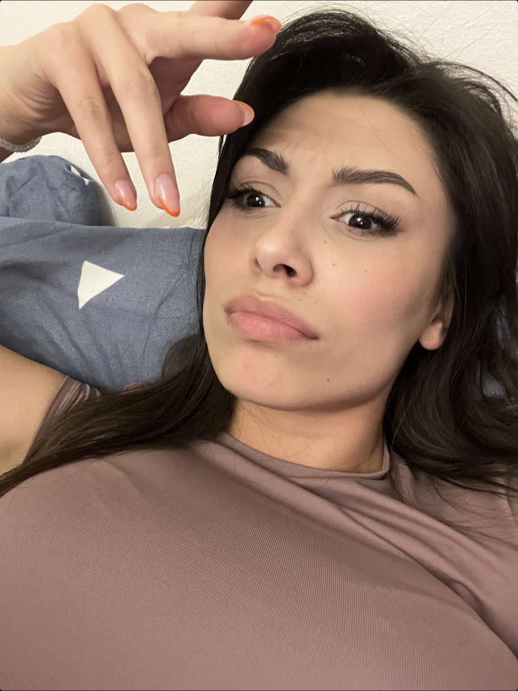 @Mili🍒
