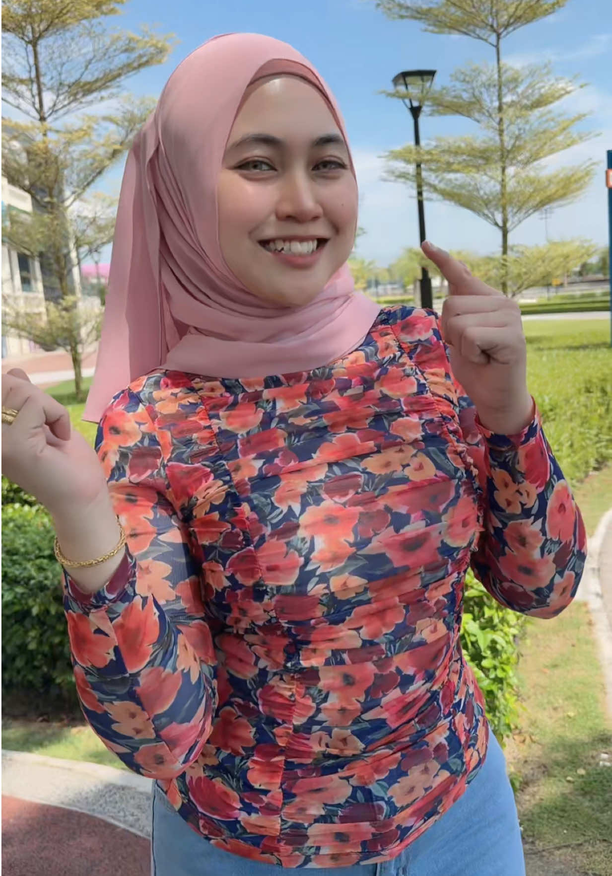 @einaaziq1