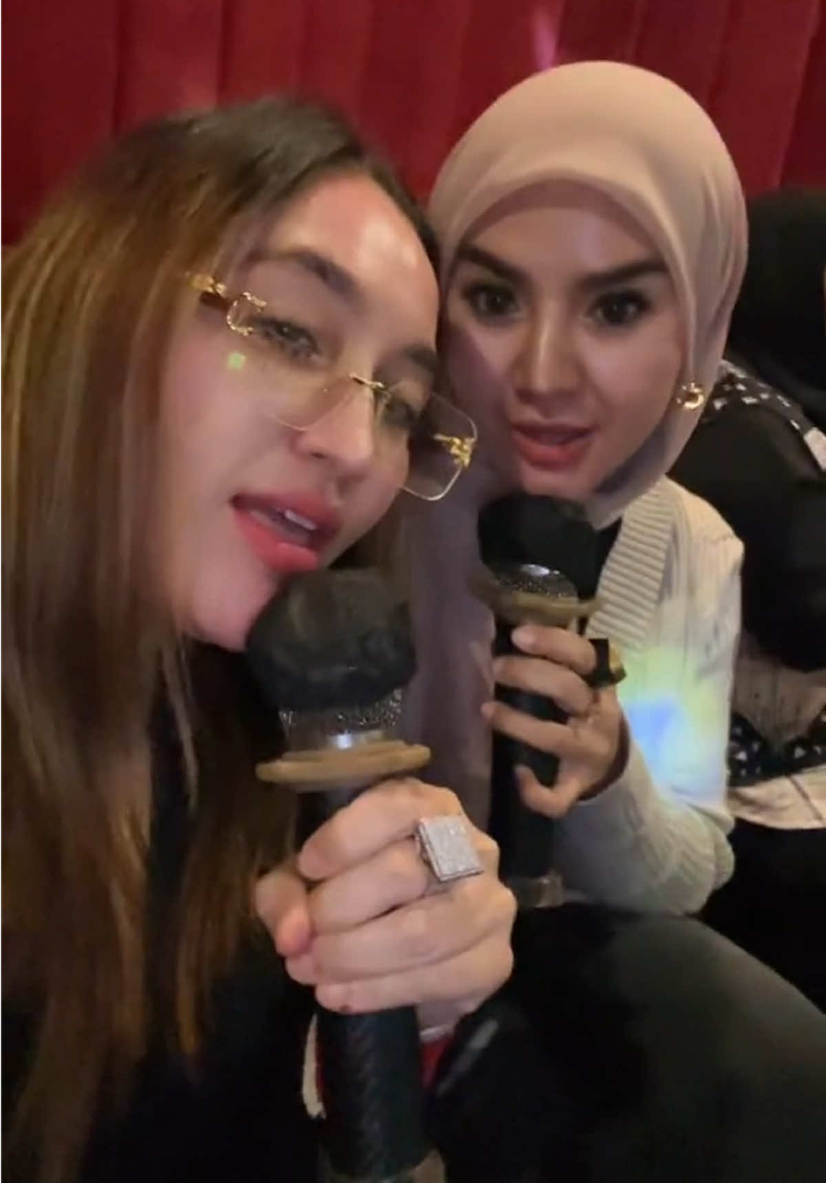 @Indah Sari Real