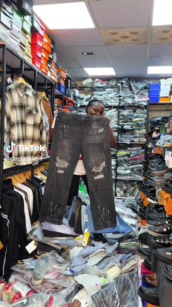 @tumachwears