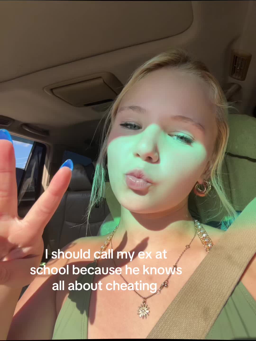 @👸🏼
