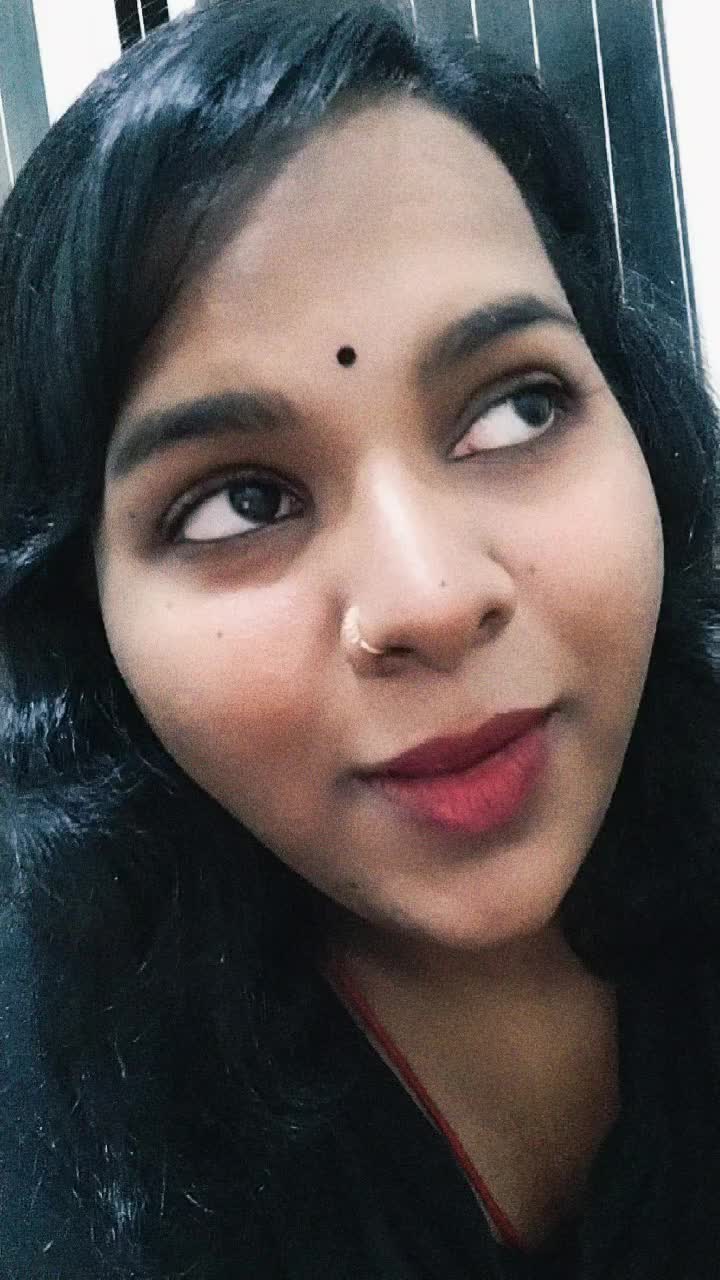 @Thivya 👀🖤