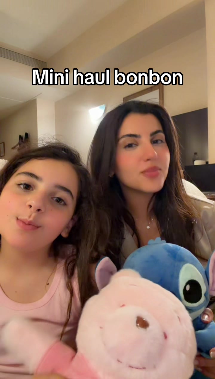 @douniabomba