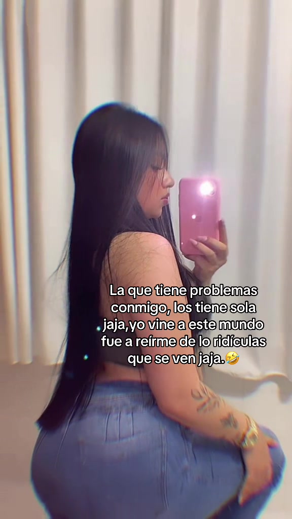 @VALENTINA♡.