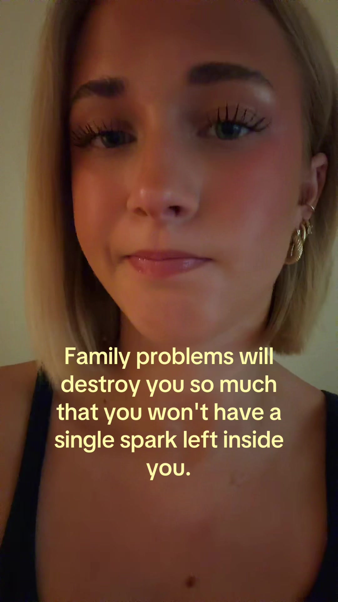 @theelliebarker