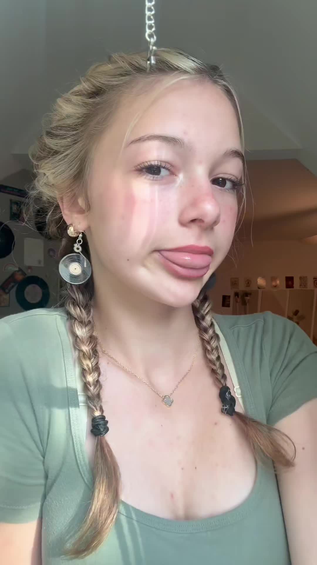 @kayspamz