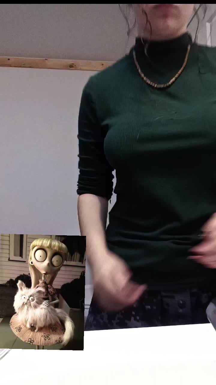 @hailyy