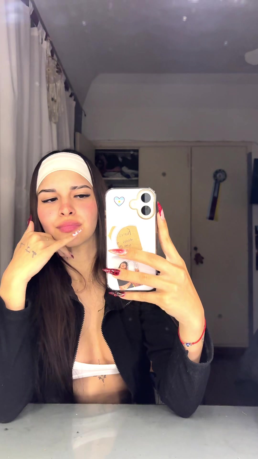 @𝓕𝓵𝓸𝓻𝓲🥀