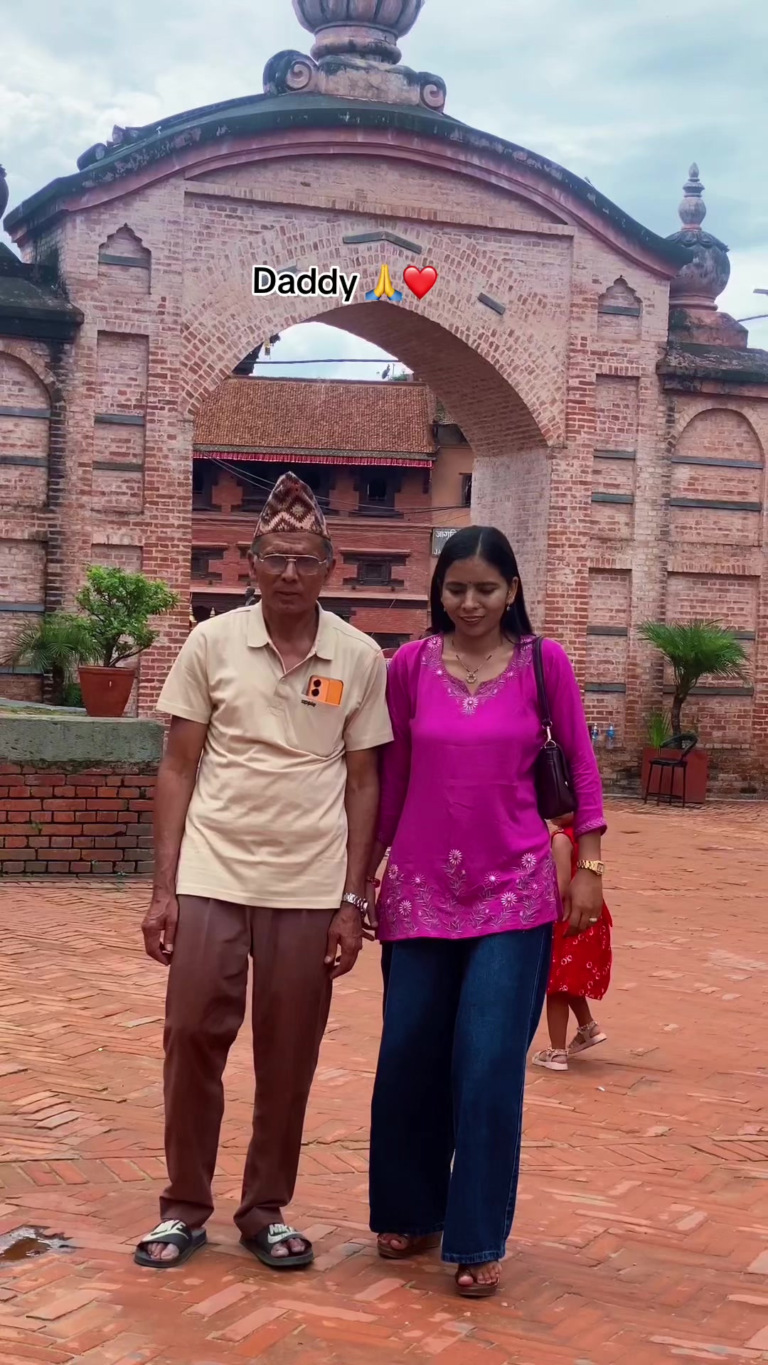@लुक्मा अधिकारी