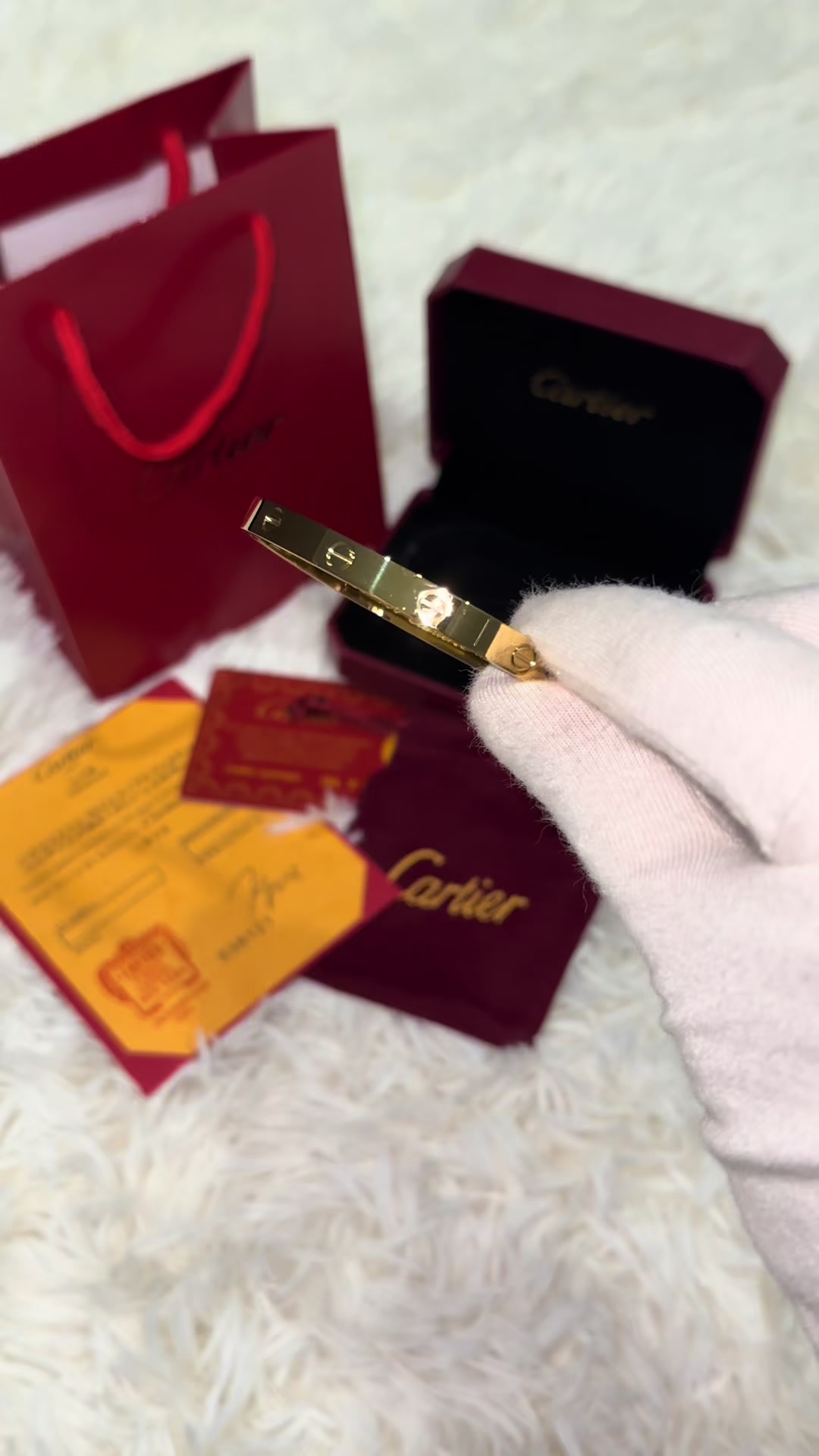 @LuxuryReps
