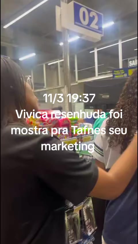 @o que vivica está fazendo??