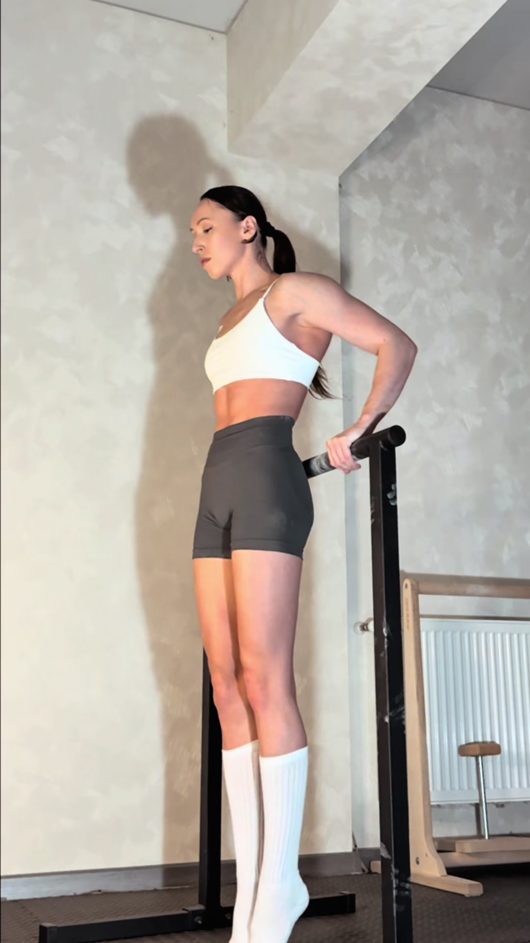 @lena.calisthenics