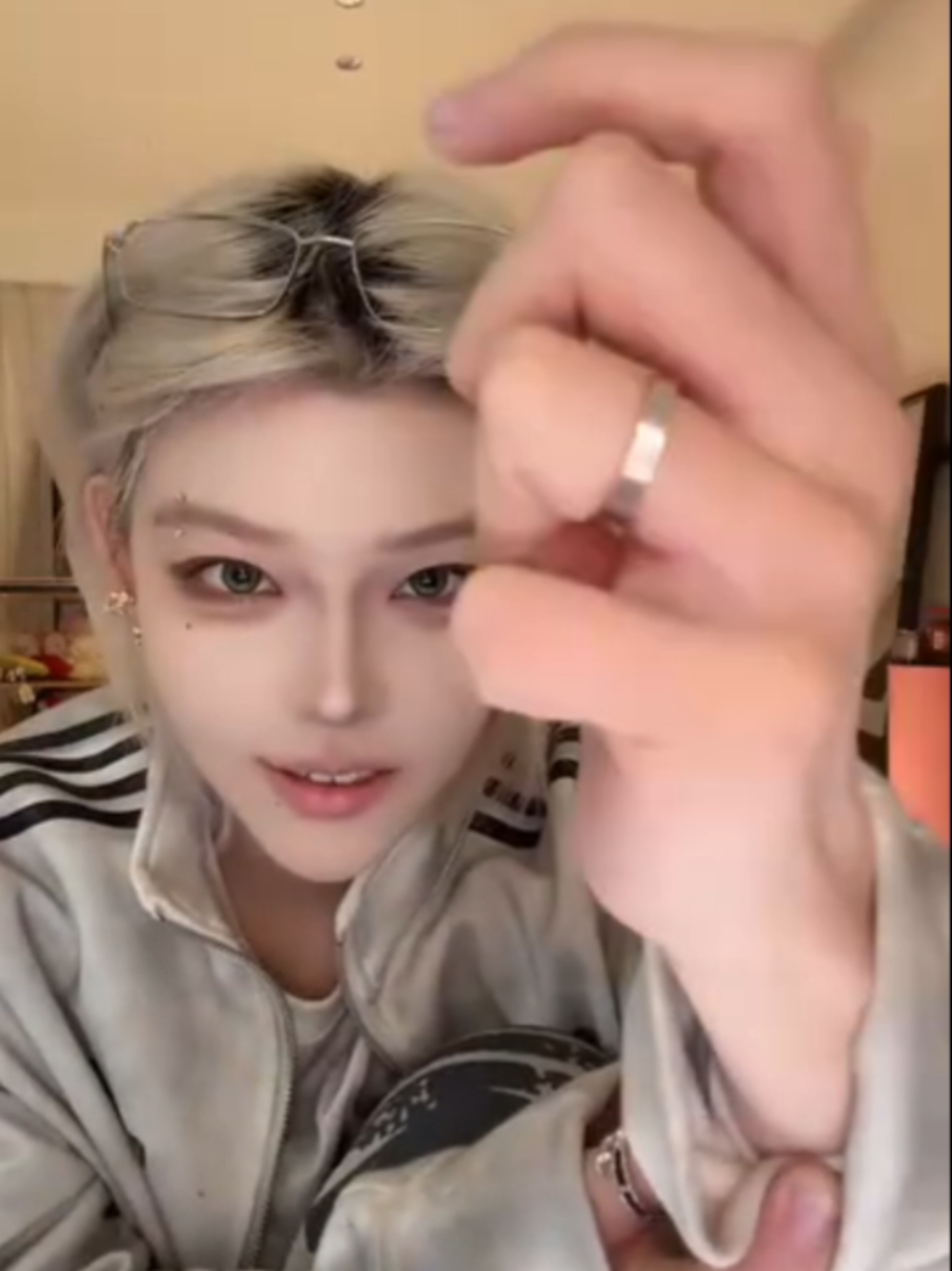 @천 덕 위