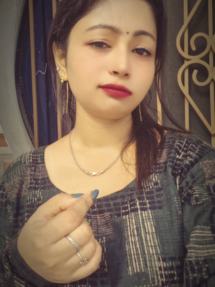 @cute girl 🥰🤪 snehgupta