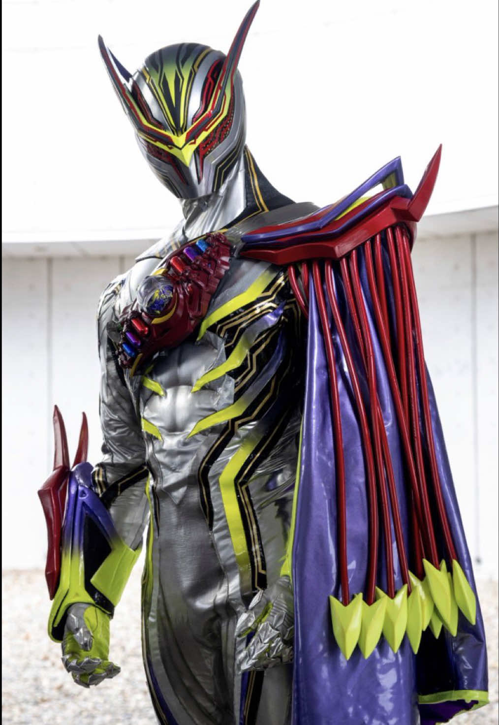 @小窓バラ男