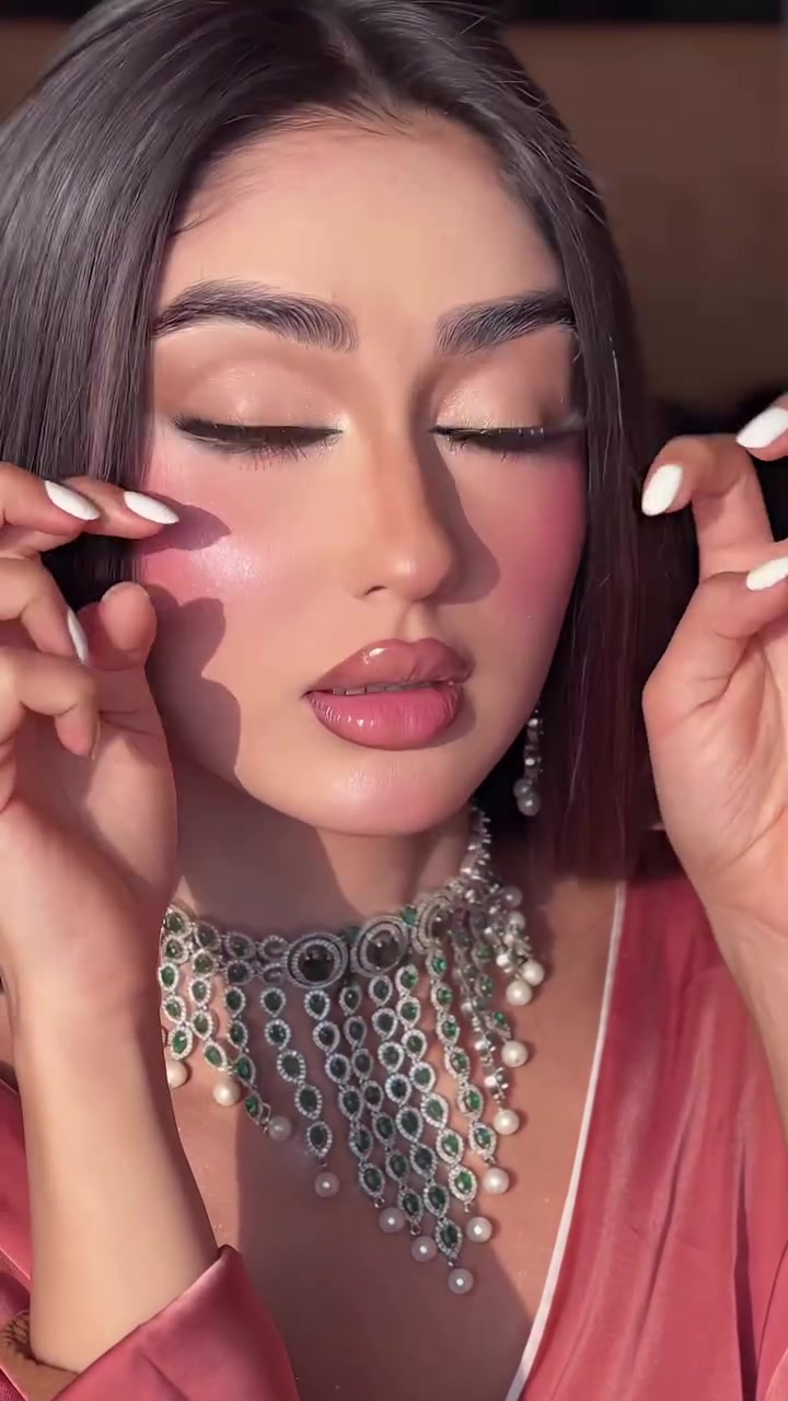 @Queen