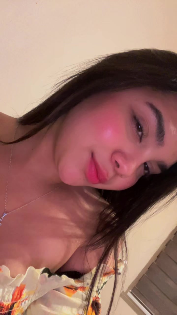 @Claudia🎀
