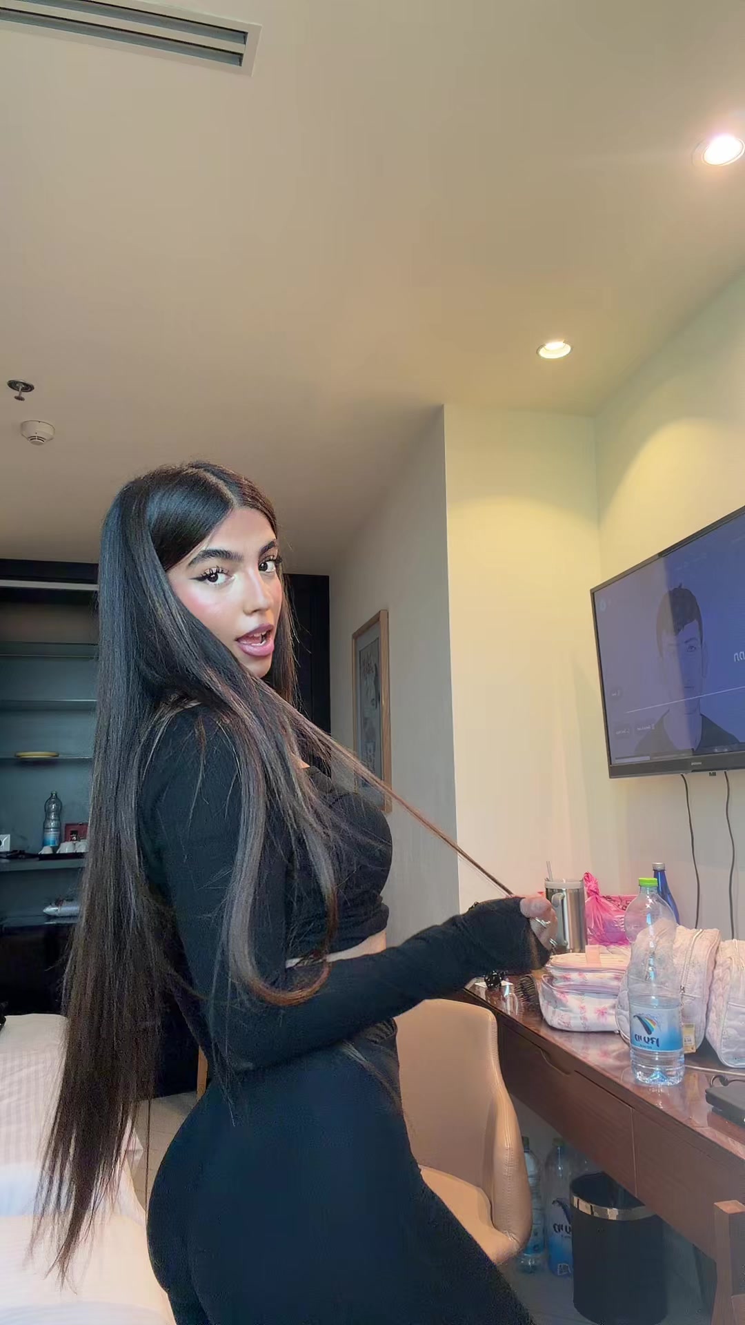@ELIYA🦋