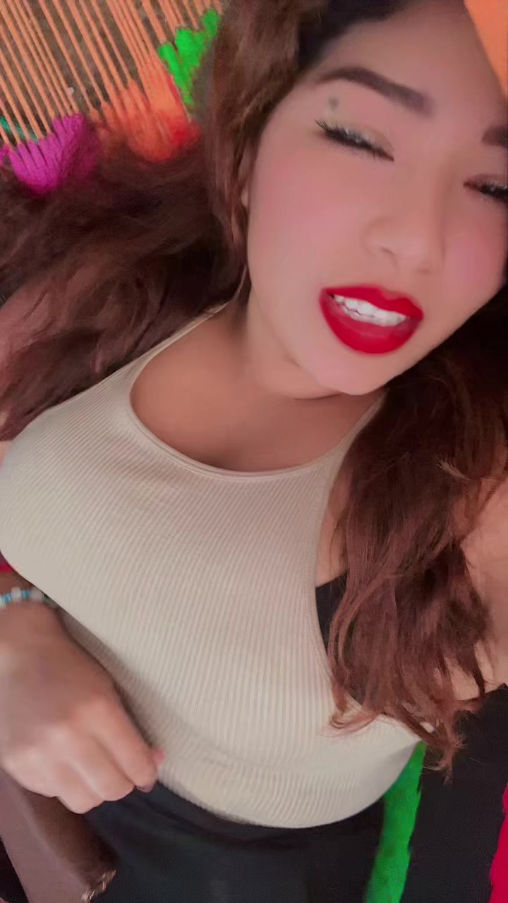@kendrafalcon1