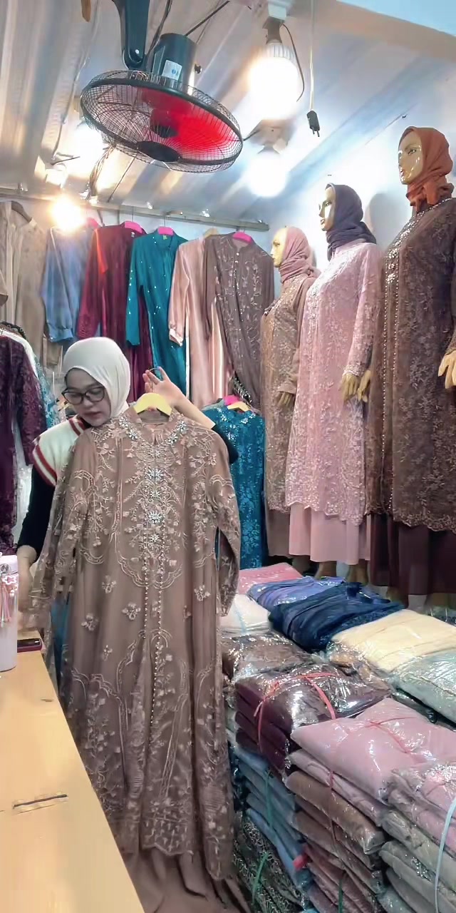 @D2store