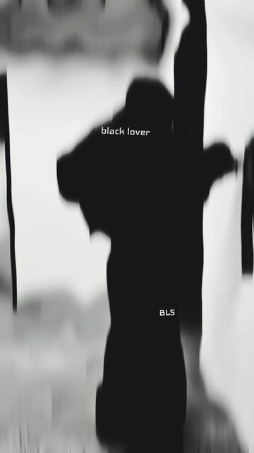 @Vivan black lover moon 🌑🦋🖤