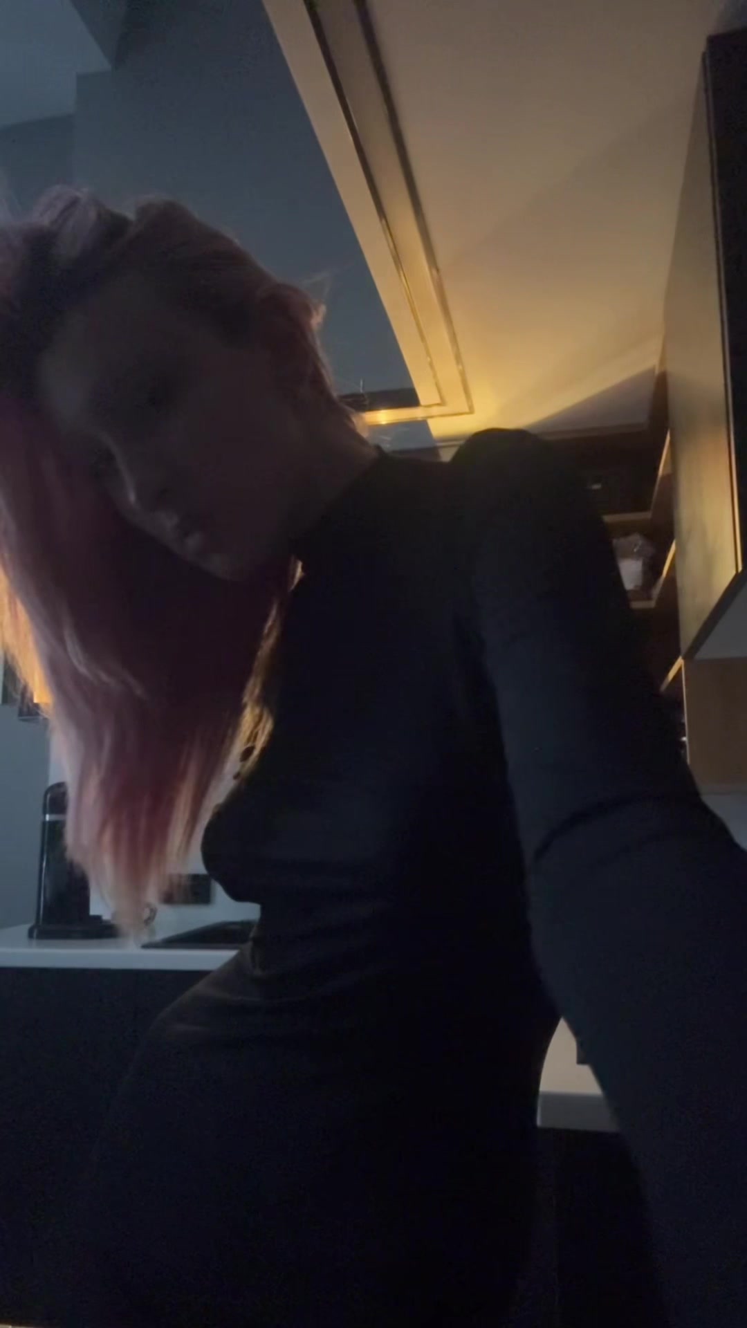 @эскизова
