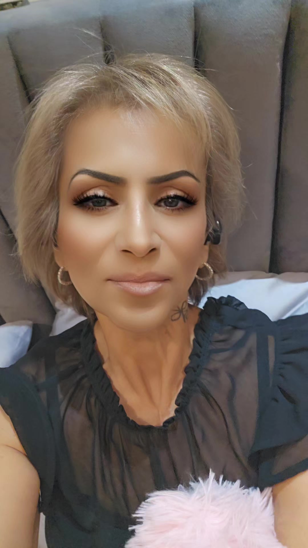 @Dee