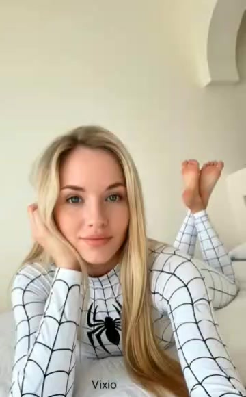 @VixioZombies