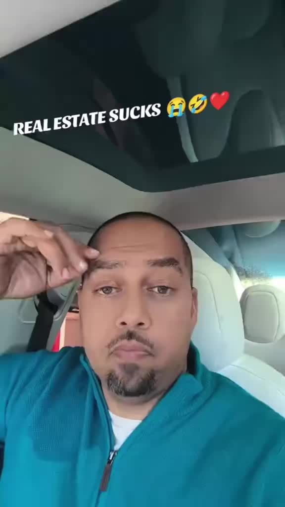 @6’5 Hazel Eyed Section 8 Mogul